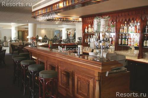 Queens Bay Hotel 17